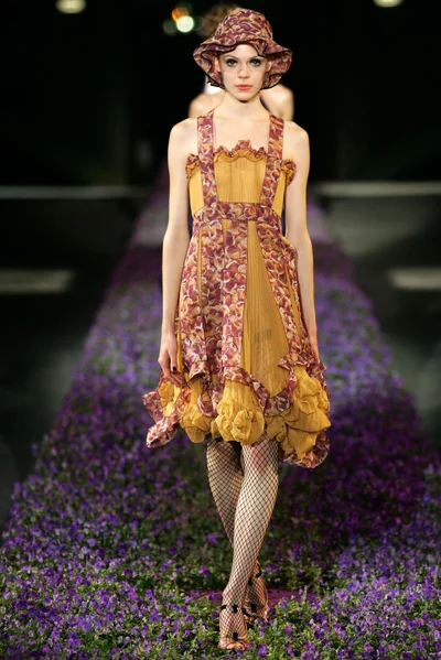 Look 35
